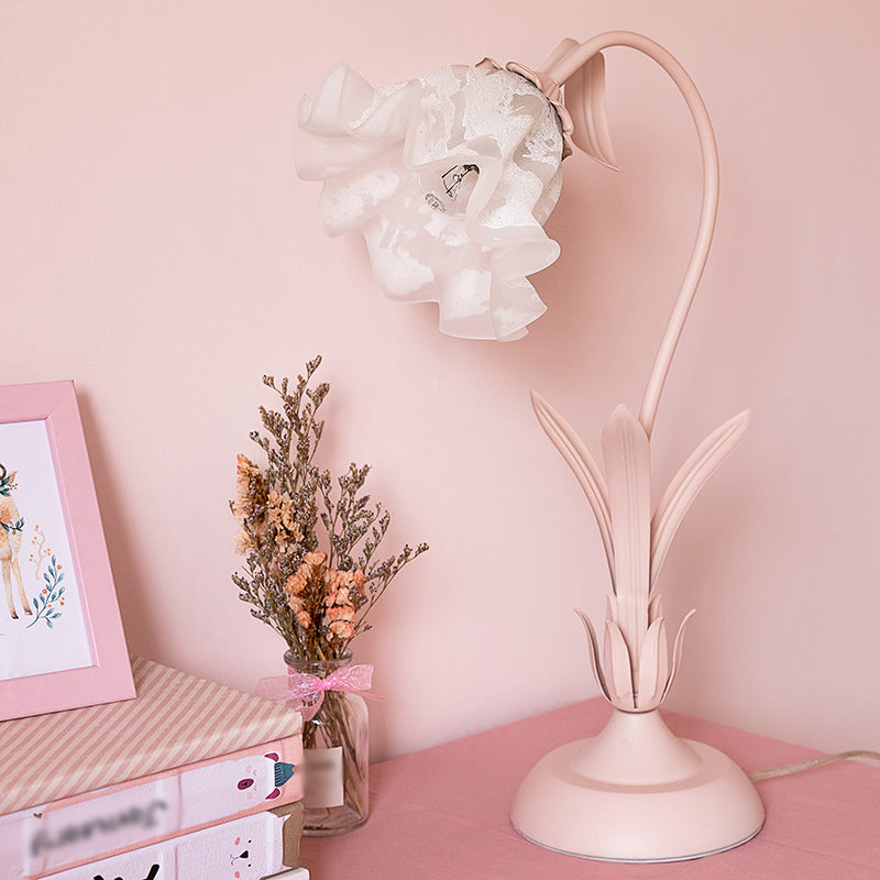Lampada da tavolo a forma di giglio rosa coreano Opal Glass Opal Conooni per camera da letto singola Light
