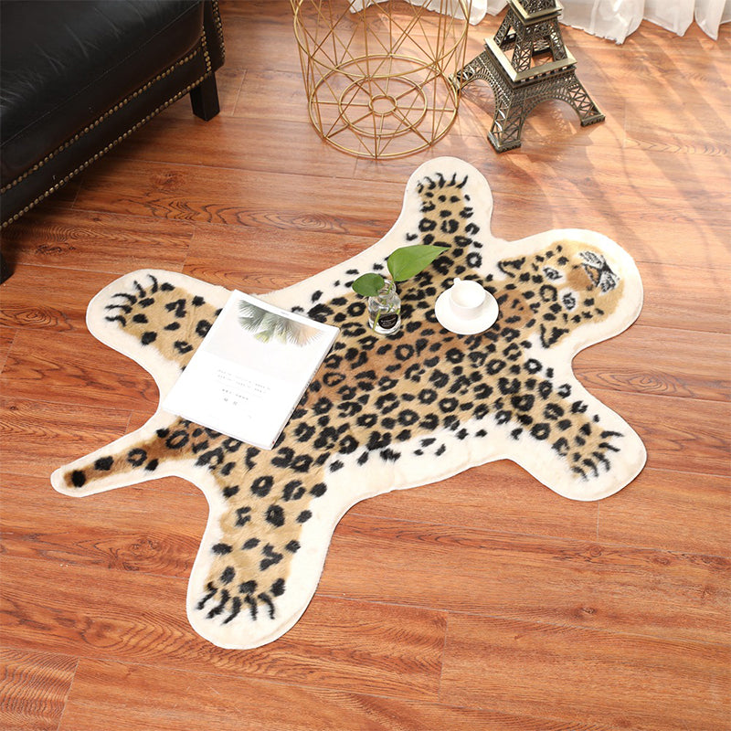 Yellow Cheetah Skin Print Rug Polyester Contemporary Carpet Stain Resistant Anti-Slip Backing Washable Rug for Living Room