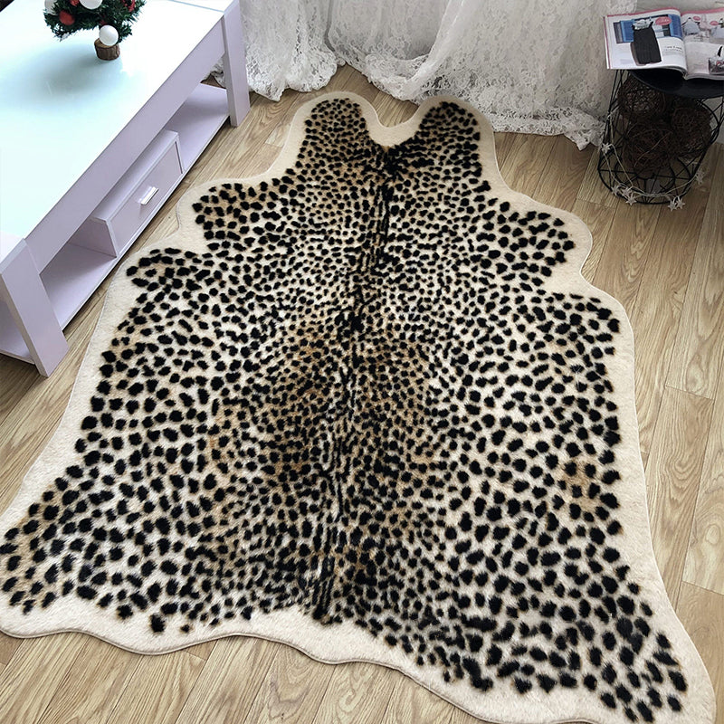 Irregular Shaped Leopard Print Rug Black Nordic Carpet Synthetics Non-Slip Backing Washable Pet Friendly Rug for Bedroom