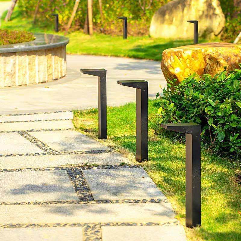 L-Shaped Metallic LED Ground Lighting Artistic Black Solar Stake Light for Pathway