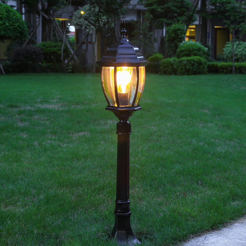 Bell Shaped Clear Glass Landscape Light Vintage Single-Bulb Outdoor Path Lighting