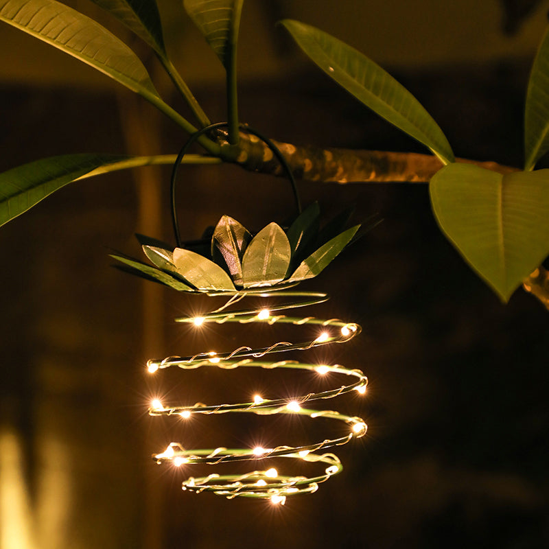 Pineapple Shaped Metallic Solar Suspension Lighting Artistic Green LED Pendant Light for Backyard