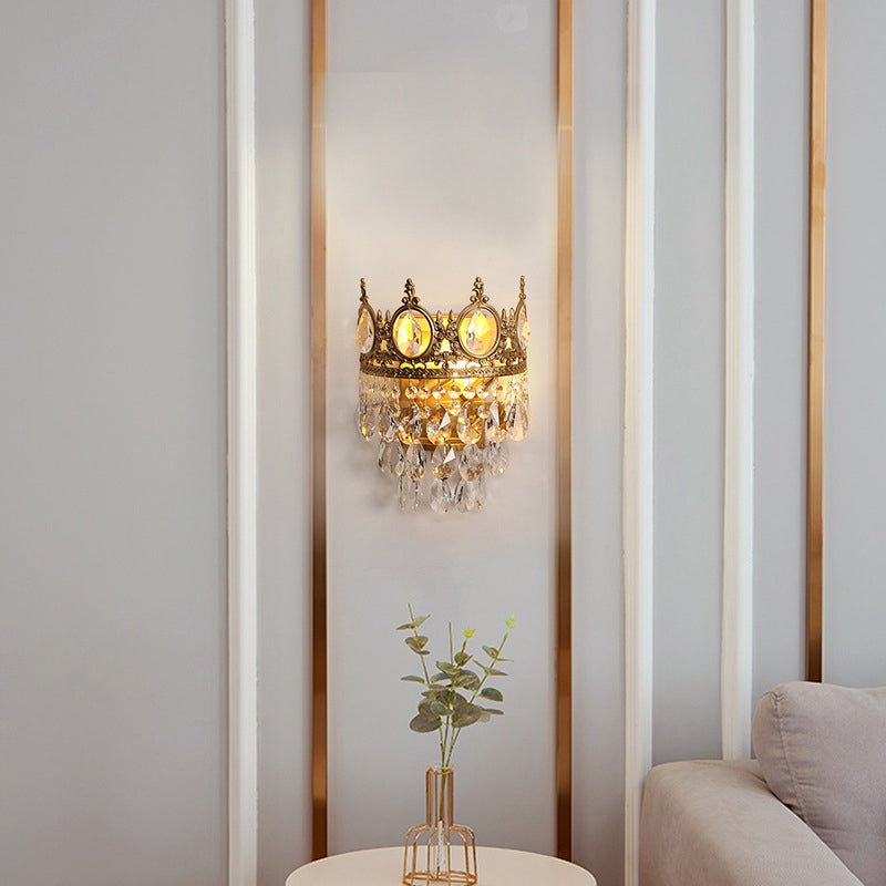 Salon de salon en forme de couronne Lumière antique en métal antique 3-Bulb Gold Gold avec des cristaux en larmes