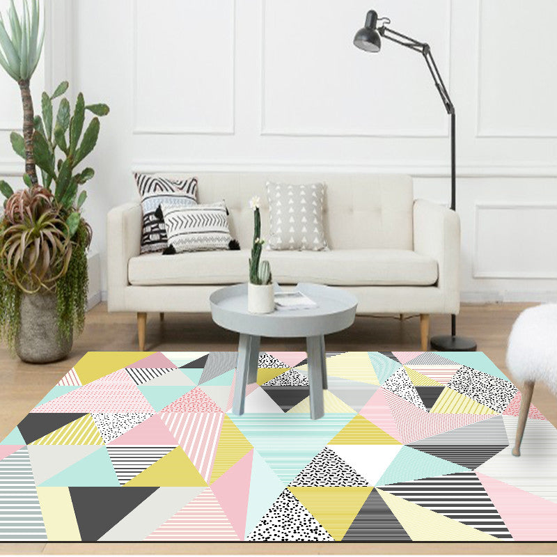 Bohemian Style Geometric Patterned Rug Multi-Colored Polypropylene Rug Anti-Slip Backing Pet Friendly Washable Rug for Home