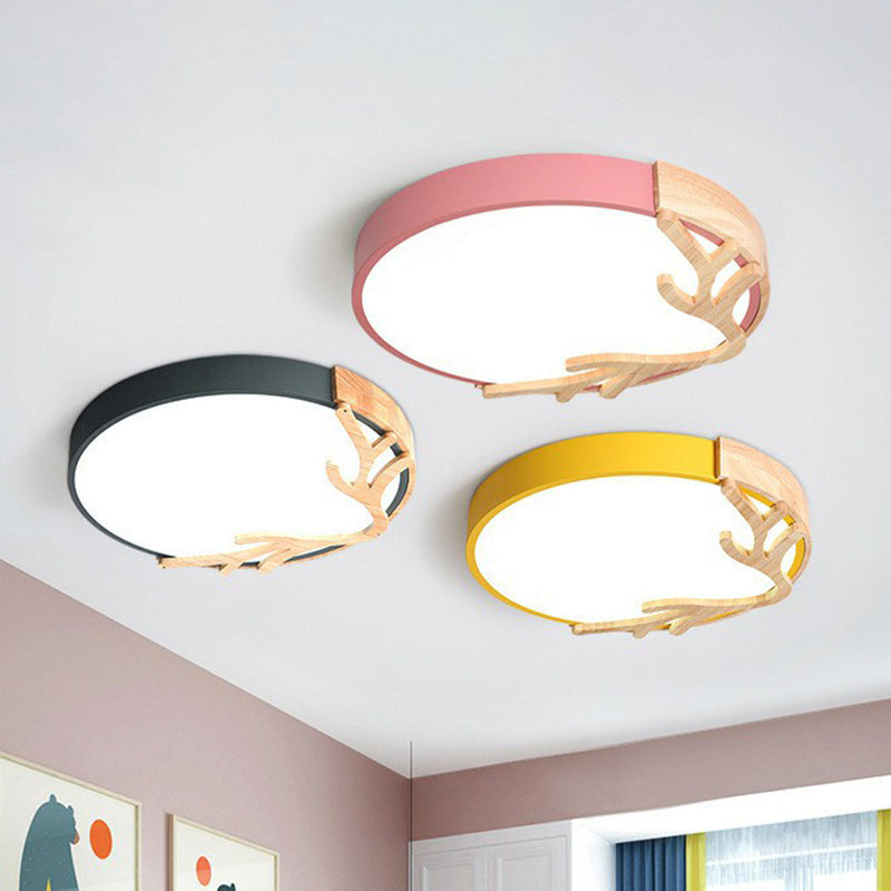 Metal Ultrathin Circle Flush Ceiling Light Simplicity LED Flush Mount Lighting Fixture with Wooden Antler Decor