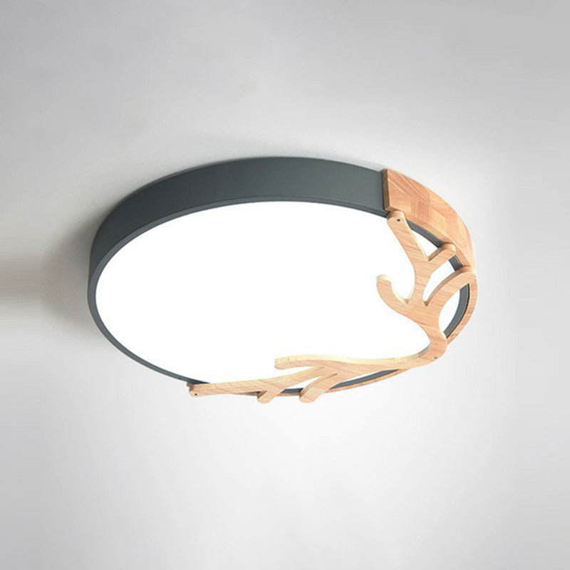 Metal Ultrathin Circle Flush Ceiling Light Simplicity LED Flush Mount Lighting Fixture with Wooden Antler Decor