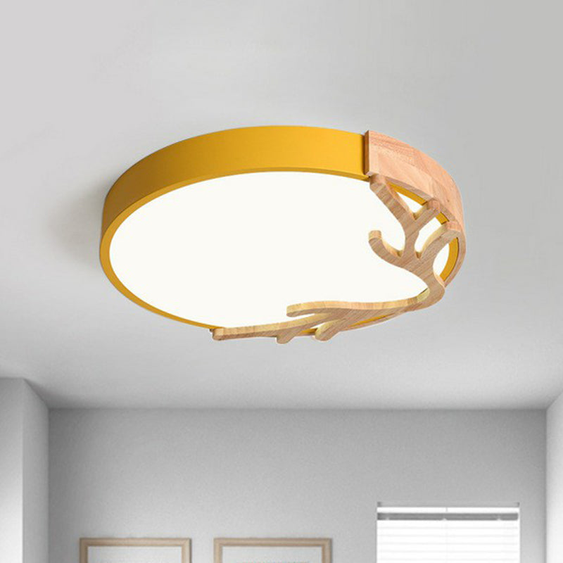 Metal Ultrathin Circle Flush Ceiling Light Simplicity LED Flush Mount Lighting Fixture with Wooden Antler Decor