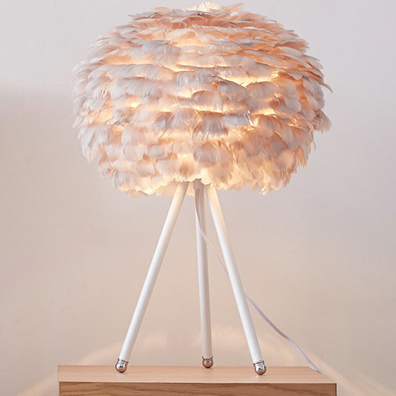 Illuminazione tonda da tavolo piuma minimalista 1 lampadina lampada da comodino