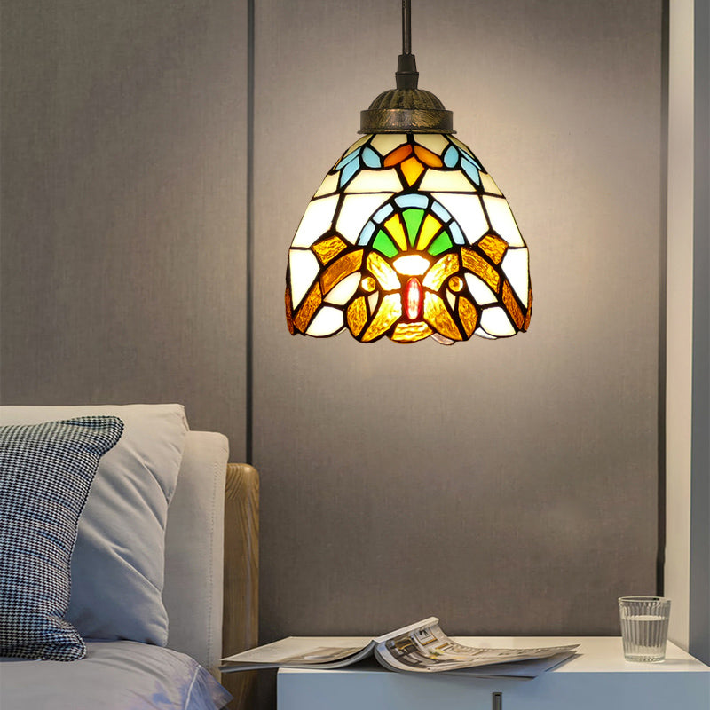 Luz de colgante de tono de campana de estilo tiffany de lámpara de vidrio de vidrio de corte de una sola mano.