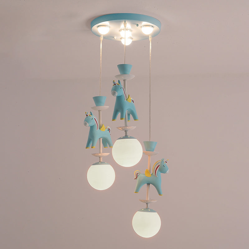 Merry-go-round multi plafondlamp kinderen metalen kwekerijophanging verlichtingsarmatuur met eenhoorndecoratie