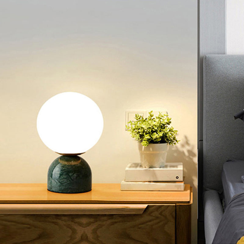 Sfera illuminazione da tavolo in stile nordico vetro smerigliato da comodino a bulbo singolo con base in marmo a cupola