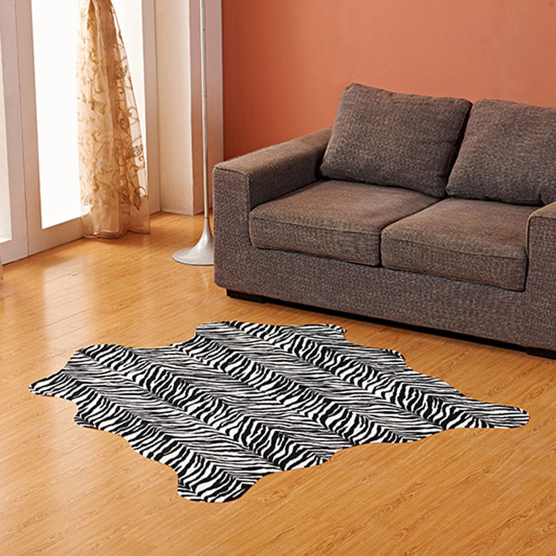 Minimalist Animal Skin Printed Rug Multi Colored Synthetics Carpet Stain-Resistant Easy Care Rug for Decoration