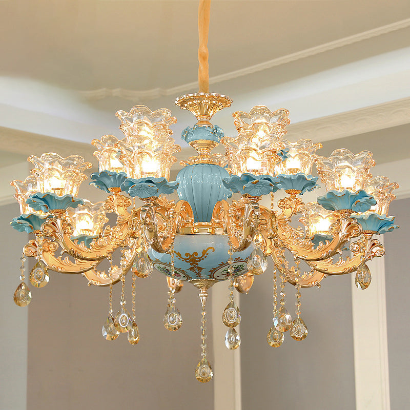 Iluminación de lámpara de araña azul clásica lámpara de colgante floral volante tirado a mano con acento de cristal
