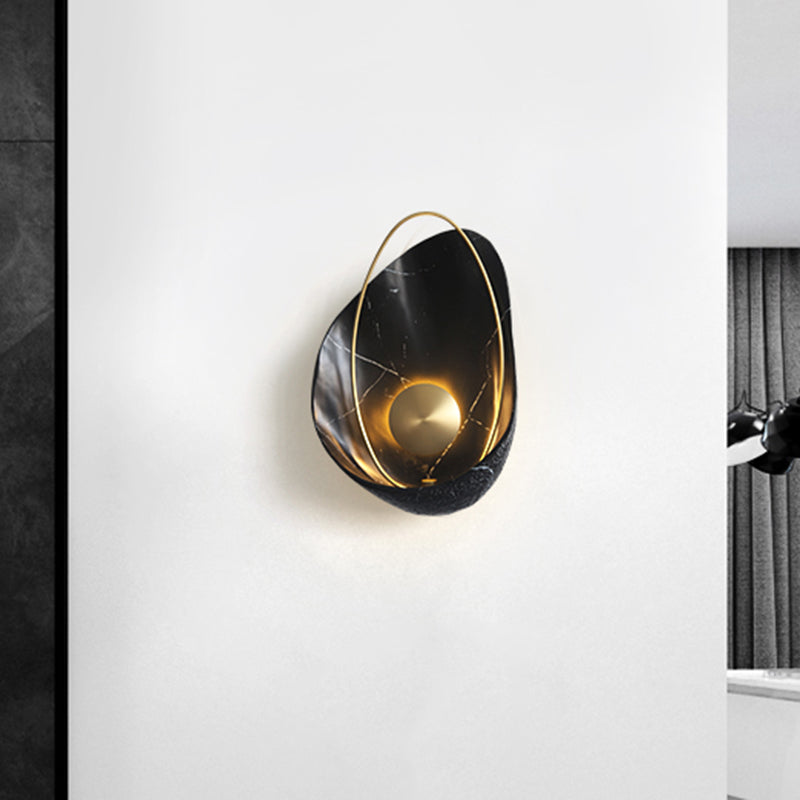 Shell Shaped Living Room LED Wall Lighting Resin Artistic Sconce Light with Metallic Ellipse