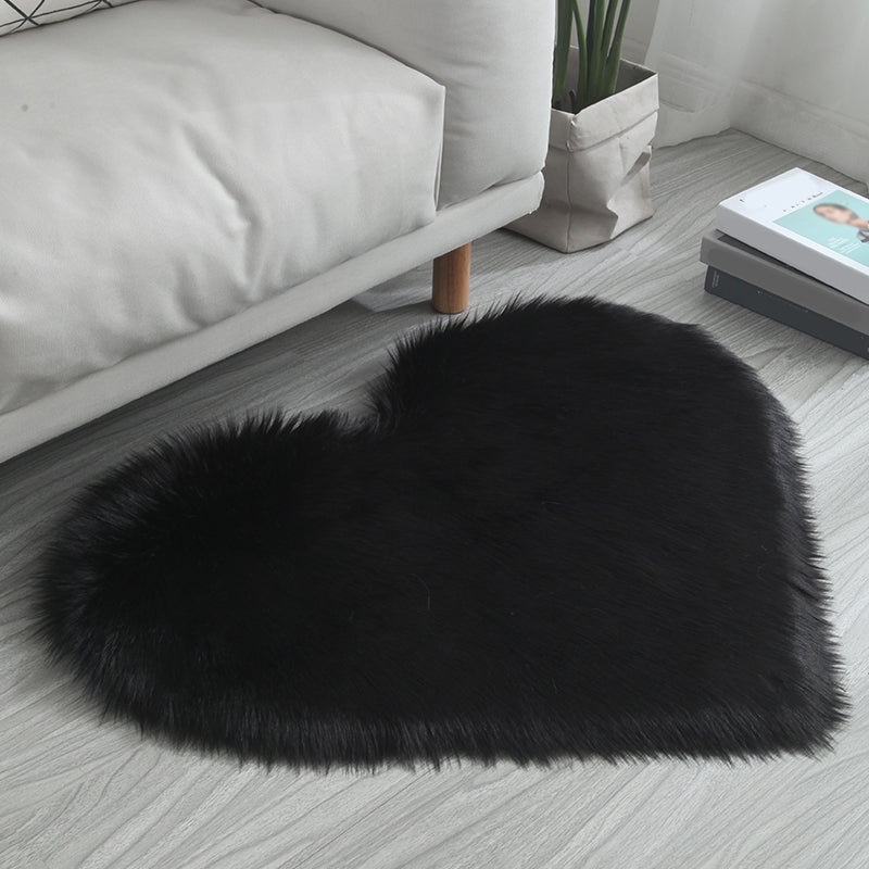Herzform Feste Farbe Teppich Multi-farbiger einfacher Teppich flauschiger Haustierfreundlichkeitsmaschinenwaschable Teppich für Schlafzimmer