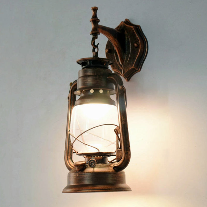 1-Light Wall Light Fixture Vintage Lantern Shaped Iron Kerosene Lighting for Restaurant