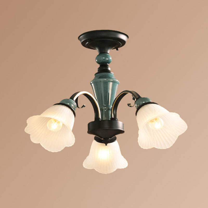 Grüne Blütenschatten Flush Mount Leichte Retro gerippte Glas Wohnzimmer Halbflush -Chandelierer