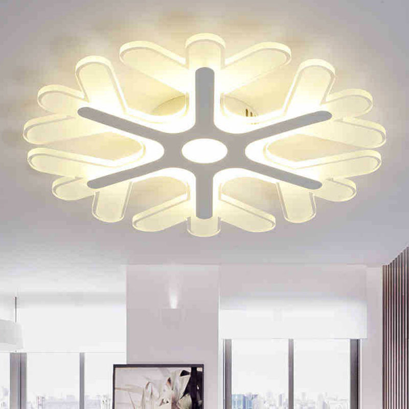 Snowflake Acrylic LED Flush Mount Modern Clear Flushmount Ceiling Light for Living Room