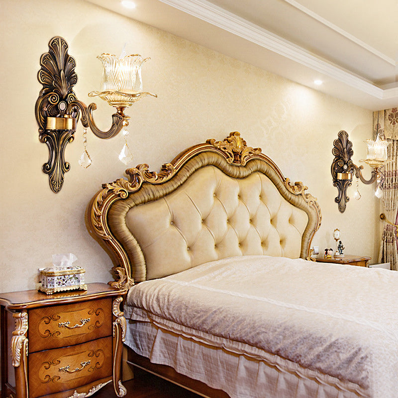 1/2-Light Living Room Wall Mount Lamp Vintage Style Brass Sconce Lighting with Petal Clear Textured Glass Shade