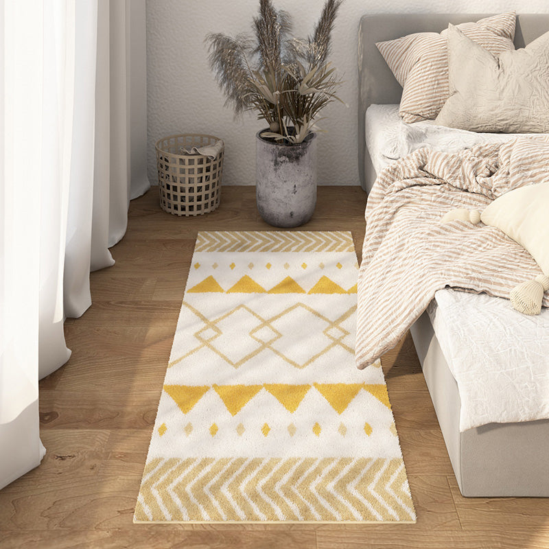 Multi Color Bedroom Rug Ethnic Geometric Carpet Polypropylene Pet Friendly Washable Indoor Rug