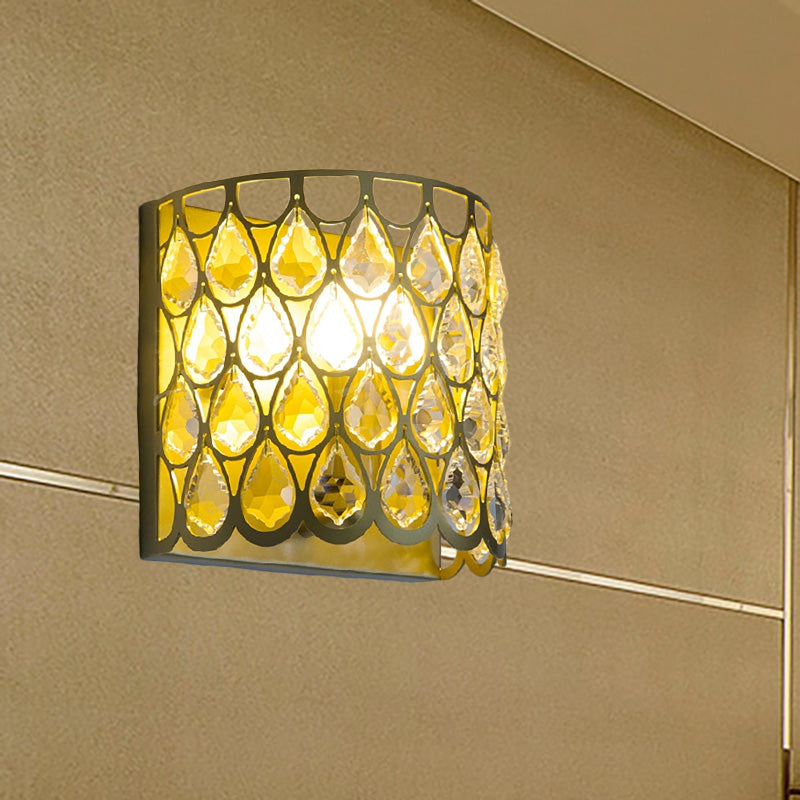 Minimalismo con funce di luce a metà cilindro argento/ottone 1 lampada da parete in metallo leggero a forma di lacrima di cristallo chiaro