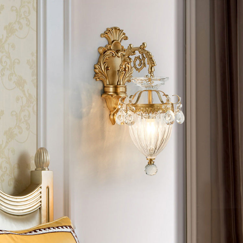 Lampada a parete di urna in stile vintage vetro sciolto in vetro sciolto 1/2-bulbone per la parete per parete da letto con piastra posteriore intagliata in ottone