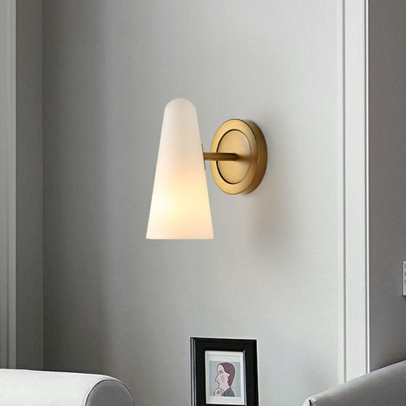 1-Licht-Wohnzimmer Wandbeleuchtung Minimalismus Gold Leuchte Licht mit Kegelfrostglasschatten