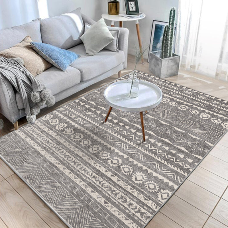 Native American Line Print Rug Multi Color Polypropylene Carpet Pet-Friendly Non-Slip Backing Machine Washable Rug for Drawing Room