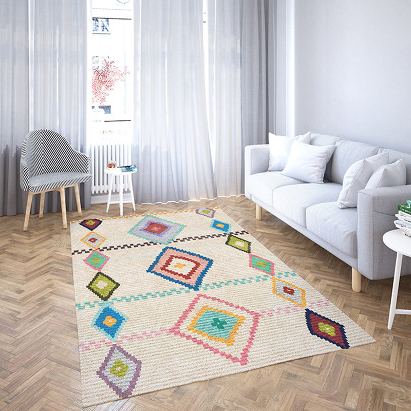 Decorative Rhombus Pattern Rug Multi-Colored Indonesian Rug Polyester Machine Washable Stain Resistant Anti-Slip Rug for Room