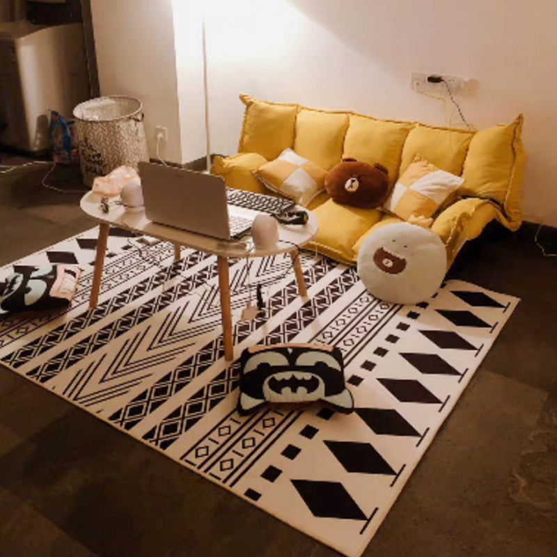 Environmental Geometric Rug Multi-Color Bohemian Carpet Synthetics Anti-Slip Machine Washable Pet Friendly Rug for Living Room
