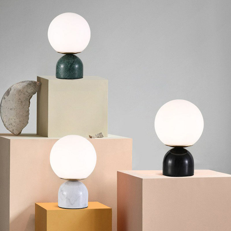 Globe White Glass Nightand Light Nordic 1 Lampe de table de tête avec base en marbre de dôme