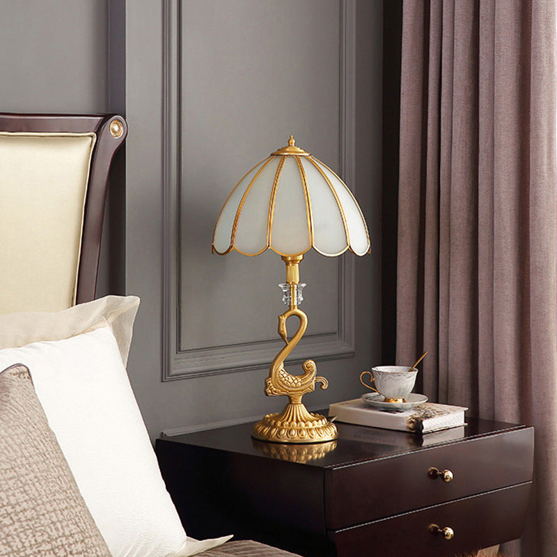 Beveled Glass Scalloped Table Lamp Classic Style 1��Head Bedside Nightstand Lighting in Brass