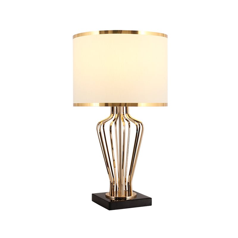 Messing Drum Shade Tisch Licht traditioneller Stoff Ein Wohnzimmer Nachttischbeleuchtung