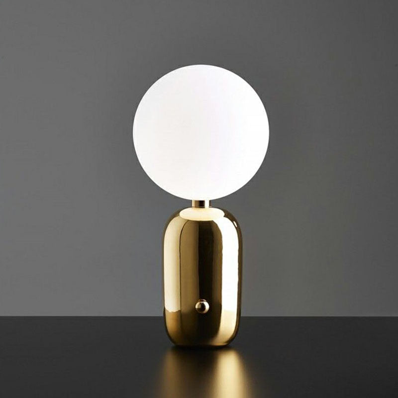 Tavolo da notte capsule chiacchierata in metallo postmoderno 1 lampadina per bambini lampada da comodino con sfumatura in vetro bianco