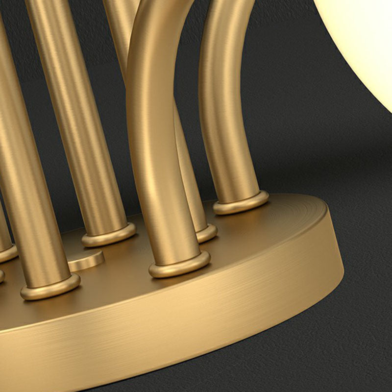 Bola de oro Semi Flush Candelier Postmodern Opal Glass Luz de techo para sala de estar
