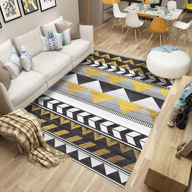 Trendy Living Room Rug Multi Colored Geometric Printed Area Rug Polypropylene Non-Slip Stain-Resistant Rug