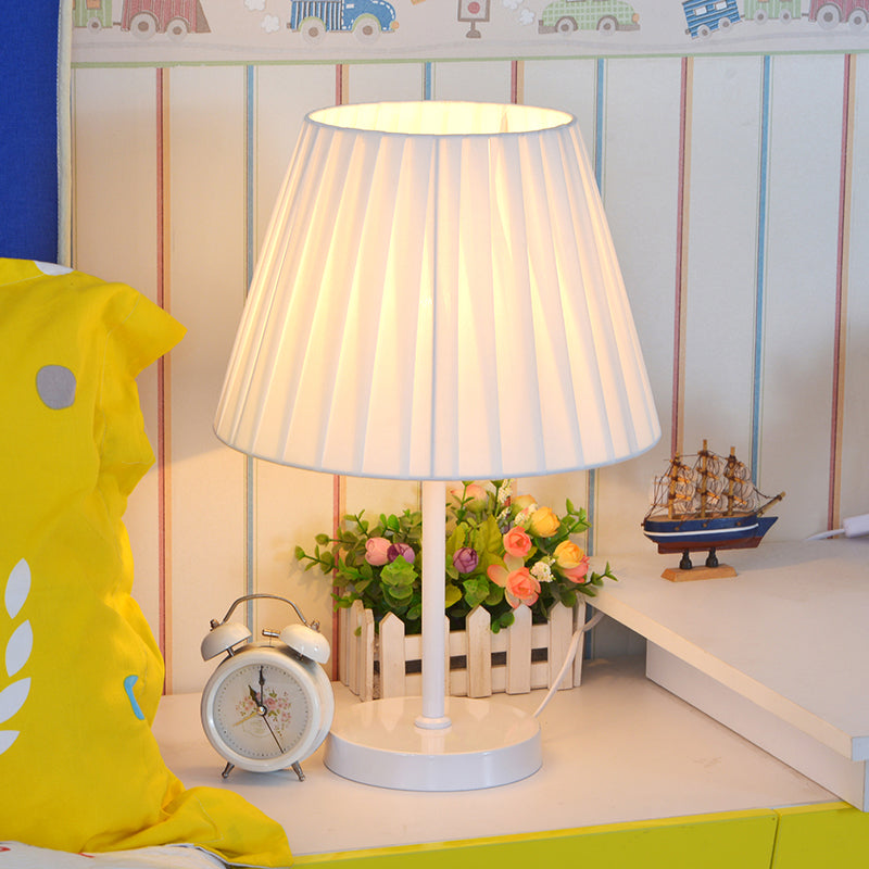 Pleated Fabric Tapered Table Lamp Simple Style 1 Bulb Nightstand Light for Bedside