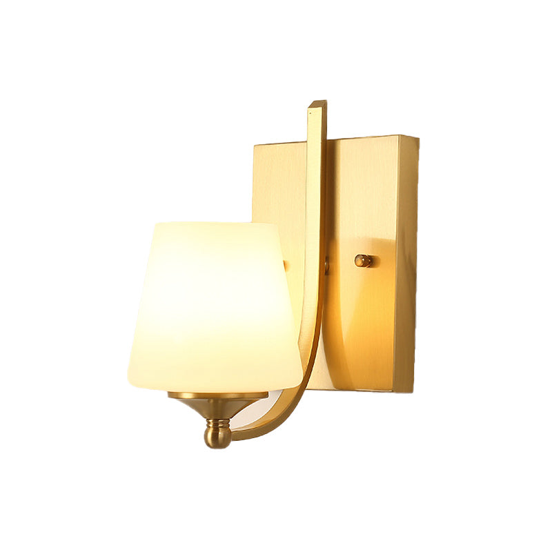 Grossed Glass Brass Appince Light Conical 1-Light moderne Mur Murd Mounted avec un bras plongeant pour le foyer