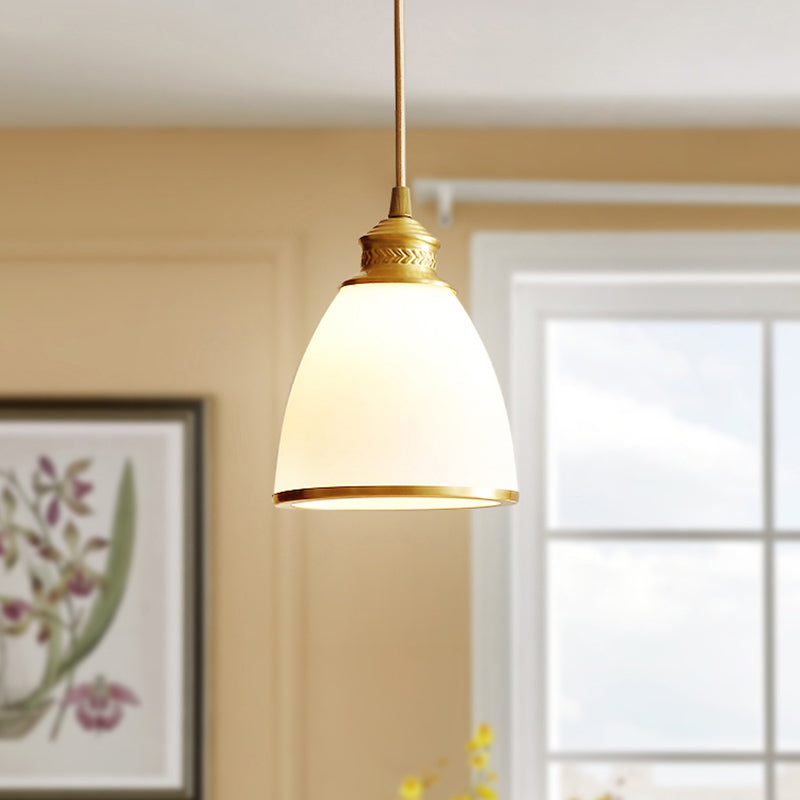 Bell Shade Esszimmer hängend hängendes einfaches Stil Opalglas 1-Licht Messing Anhängerlampe