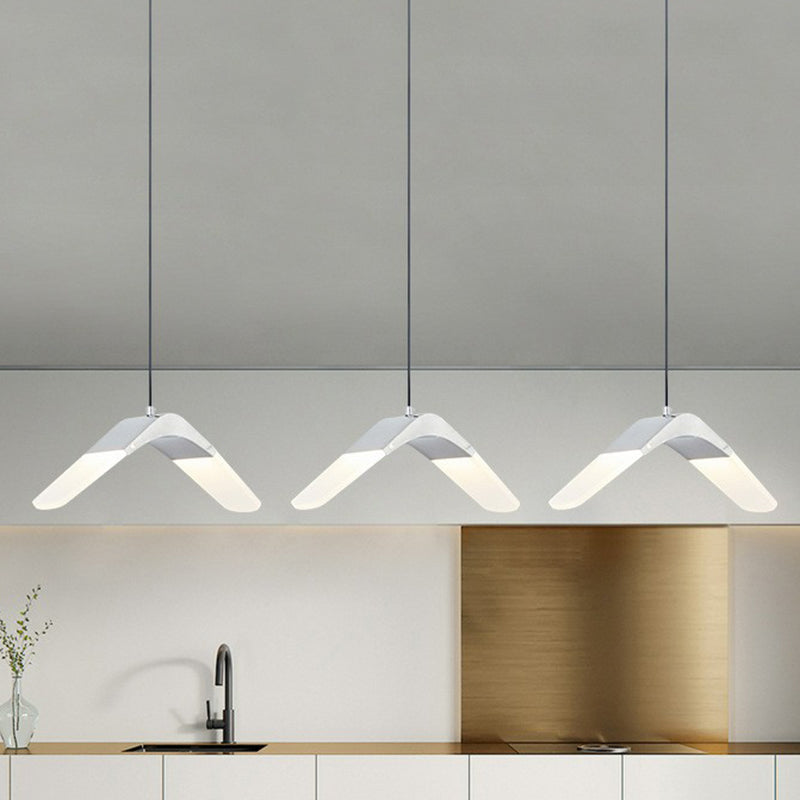 Acrylic Gull Shaped Cluster Pendant Decorative 3-Light Hanging Ceiling Light for Restaurant