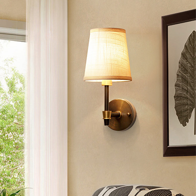 Lampe à lecture de lumière unique lampe à paroi conique traditionnelle en tissu applicable Lumière en blanc pour l'étude