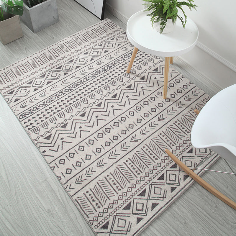 Multi Color Modern Rug Polypropylene Southwestern Print Indoor Rug Non-Slip Backing Pet Friendly Area Carpet for Living Room