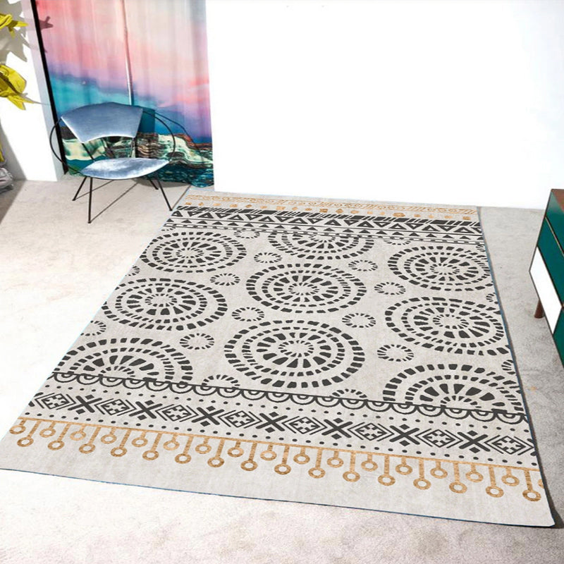 Unique Geo Pattern Rug Multi Colored Polypropylene Indoor Rug Anti-Slip Backing Pet Friendly Area Carpet for Decoration