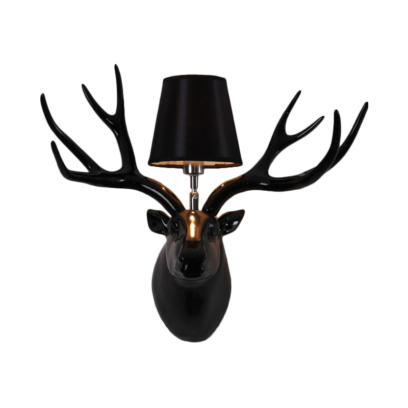 Resin Deer Sconce Light Country 1 Light Living Room Lampe murale en noir / mat noir / blanc avec de l'ombre en tissu