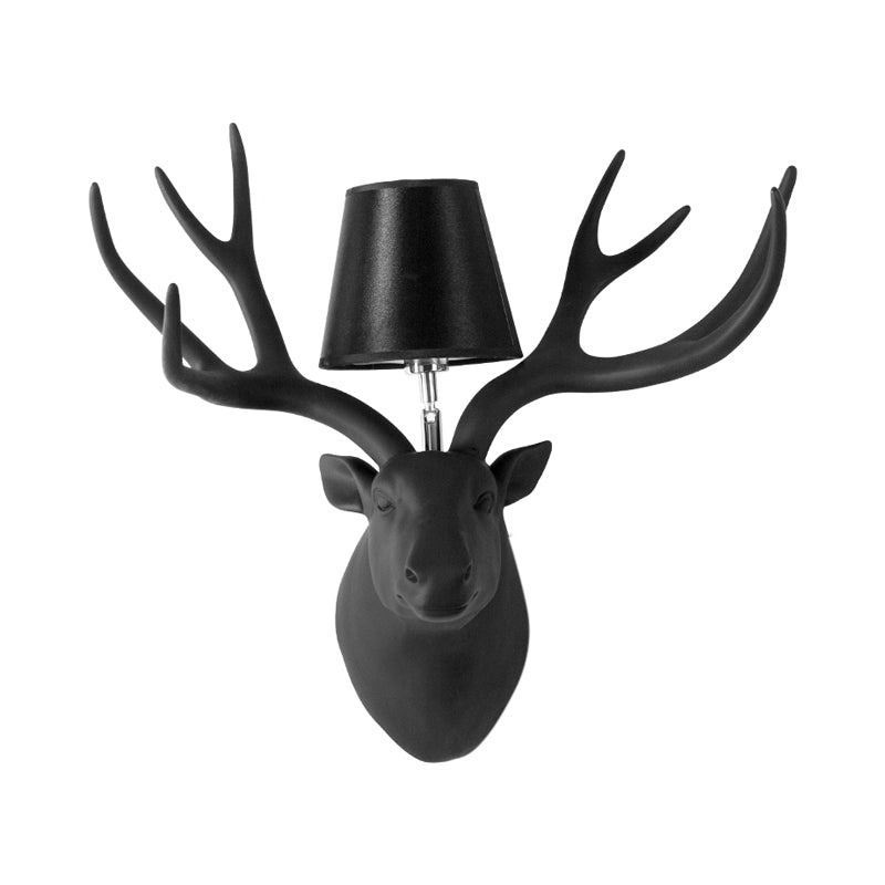 Resin Deer Sconce Light Country 1 Light Living Room Lampe murale en noir / mat noir / blanc avec de l'ombre en tissu