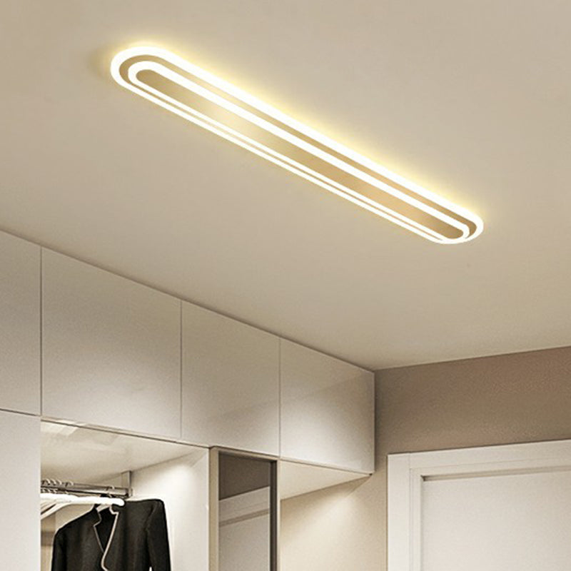 Gouden langwerpige LED-plafondarmatuur minimalisme acryl inbouwlamp voor slaapkamer