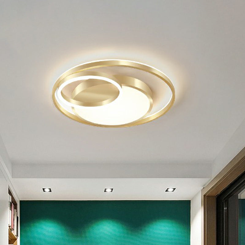Round Metal LED Flush Mount Light Minimalist Gold Finish Ceiling Lighting for Bedroom
