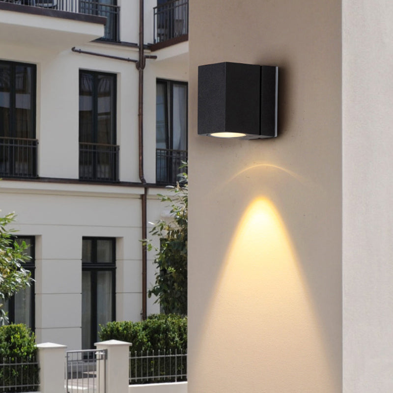Rectangular Mini Wall Mounted Lighting Modern Metal LED Patio Sconce Fixture in Black