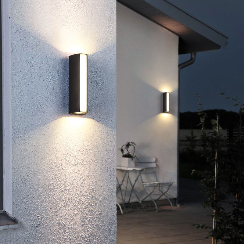 Matte schwarze Rechteck -LED -Wandleuchte Einfacher Stil Metallic Leuchtenlampe für Outdoor