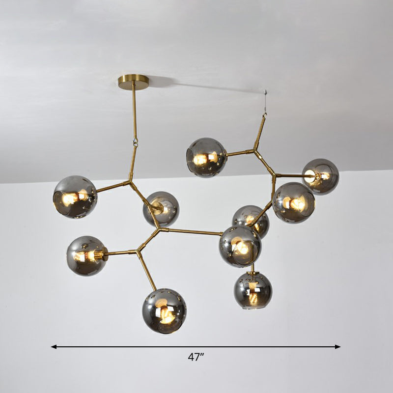 Finitura in ottone Finitura molecolare lampadario Postmodern Metal Hanging Light con tonalità in vetro a sfera